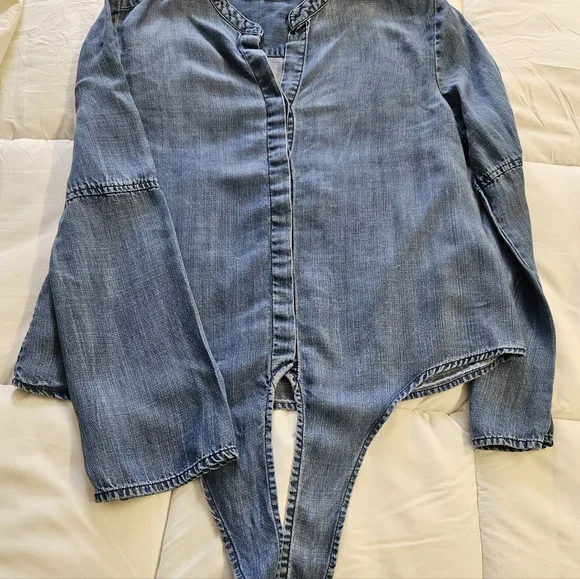 Velvet Heart Long-Sleeved Denim Shirt - Picture 5 of 5